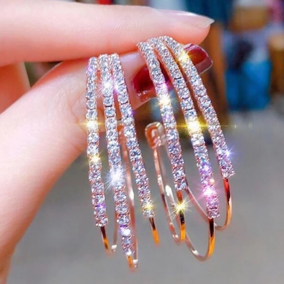 Jewelry - New 18k Gold Luxury Diamond Hoop Earrings